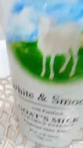 Dailys Shower Cream Refill 900ml Goats Milk Super Premium Shower Cream