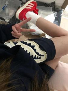 Quần Short Nữ Miệng Cá Mập Màu Xanh Lam Mùa Hè 2025 Quần Dài Năm Điểm Mới Quần Thể Thao Rộng Rãi Thường Ngày Cỡ Lớn