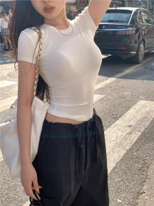 เสื้อยืดแขนสั้นผู้หญิงรสเผ็ดหวานสําหรับฤดูร้อนคอกลมผ้าฝ้ายติดตั้งพื้นฐานลําลองที่สมบูรณ์แบบสําหรับการวางเย็บ