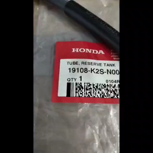 Orimoto- SELANG TABUNG RADIATOR STYLO VARIO 160 K2S HONDA 19108-K2S-N00 ORIGINAL