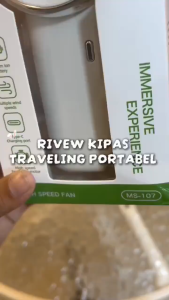 Kipas Angin Mini Portabel dengan Pengaturan Kecepatan Tinggi dan Indikator Air - Warna Hitam/Putih