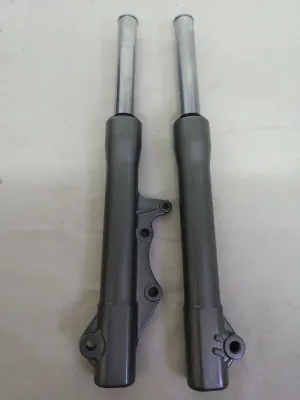 Y125ZR/ Y 125ZR/ Y125 ZR/ Y 125 ZR- FRONT FORK/ FORK DEPAN ( COMPLETE SET )- GRADE A- HEAVY DUTY