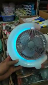 Quạt tích điện để bàn xoay 180 độ kiêm đèn led tích hợp làm đèn ngủ chân sạc USB siêu mát