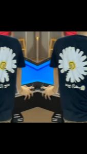 kaos Retro Daisy Sunflower baju unised latter prin Distro Black White Bloom Series baju bunga matahari atasan Noir Petals lengan pendek style kekinian