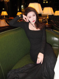 ReVe Haute Couture Sicilian Mermaid Bright Thread Knitted Slim Fit Fish Tail Skirt Square Collar Long Sleeve High Waist Spring Dress