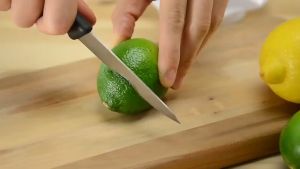 แม่พิมพ์น้ําแข็ง ทรงกลม ขนาดใหญ่ 4 ช่อง / แม่พิมพ์ฮอกกี้ วิสกี้ ค็อกเทล DIY สําหรับทําน้ําแข็ง ปาร์ตี้ ที่บ้าน บาร์