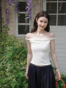 THROUS | Áo Thun Ôm Body Dáng Trễ Vai