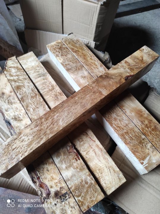 phôi gỗ nu bằng lăng KT 3.5x3.5x36cm hoặc 4x4x47cm