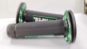 ปลอกแฮนด์ ยางนุ่ม 22-24 มม สำหรับรถจักรยานยนต์ ปลอกมือ ปลอกแฮนด์มอเตอร์ไซค์ คุณภาพดี ไม่ลื่น 1คู่