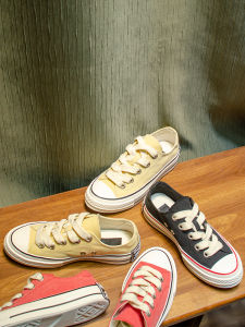 Spring 2025 Womens Thick Bottom Flat Canvas Slip-On Shoes Korean Style Casual Versatile Flats Trendy European Goods