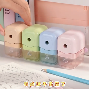 🇲🇾 Ready Stock Cute Cartoon Hand Crank Rotary Pencil Sharpener Student Stationery Pengasah Pensel Meja