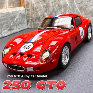 HUIYAO | Retro Simulation Toy Car Model 1:32