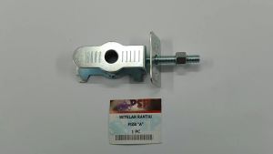 Setelan Rantai FIZR A (PSP) - Chain Adjuster Anting Anting Stelan Rante YAMAHA FIZ / FORCE 1\\n\\n Pendahuluan\\n\\n Mengenal Suku Cadang Motor FIZ / FORCE 1\\n\\nSuku cadang motor FIZ / FORCE 1 adalah komponen penting yang harus diperhatikan dalam perawatan sepeda motor Yamaha. Salah satu suku cadang yang perlu diperhatikan adalah setelan rantai FIZR A (PSP), yang merupakan bagian dari aksesoris motor Yamaha yang dapat meningkatkan kinerja motor Anda.\\n\\n Keunggulan Setelan Rantai FIZR A (PSP)\\n\\nSetelan rantai FIZR A (PSP) memiliki beberapa keunggulan yang membuatnya menjadi pilihan yang tepat untuk motor Anda. Keunggulan utamanya adalah:\\n\\n- Meningkatkan daya tahan rantai motor\\n- Meningkatkan efisiensi penggunaan bahan bakar\\n- Meningkatkan kenyamanan berkendara\\n\\n Cara Pemasangan Setelan Rantai FIZR A (PSP)\\n\\n Persiapan Sebelum Memasang\\n\\nSebelum memasang setelan rantai FIZR A (PSP), pastikan Anda memiliki alat-alat yang diperlukan, seperti kunci pas, obeng, dan alat lainnya yang dibutuhkan. Selain itu, pastikan motor Anda dalam kondisi yang baik dan tidak ada kerusakan pada komponen lainnya.\\n\\n Langkah-langkah Pemasangan\\n\\nBerikut adalah langkah-langkah pemasangan setelan rantai FIZR A (PSP):\\n\\n1. Cabut kunci kontak dan matikan mesin motor.\\n2. Angkat motor agar roda belakang tidak menyentuh tanah.\\n3. Gunakan kunci pas untuk melepaskan rantai dari gigi roda belakang.\\n4. Pasang setelan rantai FIZR A (PSP) pada posisi yang tepat.\\n5. Ulangi langkah 3 dan 4 untuk memasang rantai kembali pada gigi roda belakang.\\n6. Pastikan rantai sudah terpasang dengan benar dan tidak ada masalah pada komponen lainnya.\\n\\n Tips dan Trik untuk Pemasangan yang Tepat\\n\\nBerikut adalah beberapa tips dan trik untuk memastikan pemasangan setelan rantai FIZR A (PSP) berjalan lancar:\\n\\n- Pastikan Anda memiliki pengetahuan dasar tentang mekanisme motor.\\n- Baca instruksi pemasangan dengan seksama sebelum memulai proses pemasangan.\\n- Lakukan pemasangan dengan hati-hati agar tidak merusak komponen lainnya.\\n\\n Manfaat dan Kelebihan Setelan Rantai FIZR A (PSP)\\n\\n Meningkatkan Kinerja Motor\\n\\nSetelan rantai FIZR A (PSP) dapat meningkatkan kinerja motor Anda dengan cara:\\n\\n- Meningkatkan daya tahan rantai motor\\n- Meningkatkan efisiensi penggunaan bahan bakar\\n- Meningkatkan kenyamanan berkendara\\n\\n Membantu dalam Perawatan Motor\\n\\nSetelan rantai FIZR A (PSP) dapat membantu dalam perawatan motor Anda dengan cara:\\n\\n- Memudahkan proses perawatan dan pemeliharaan motor\\n- Meningkatkan daya tahan komponen motor\\n- Mengurangi risiko kerusakan pada komponen lainnya\\n\\n Menjaga Kondisi Motor Tetap Optimal\\n\\nSetelan rantai FIZR A (PSP) dapat menjaga kondisi motor tetap optimal dengan cara:\\n\\n- Meningkatkan daya tahan rantai motor\\n- Meningkatkan efisiensi penggunaan bahan bakar\\n- Meningkatkan kenyamanan berkendara\\n\\n Kesimpulan\\n\\nSetelan rantai FIZR A (PSP) adalah aksesoris motor Yamaha yang dapat meningkatkan kinerja motor Anda. Dengan pemasangan yang tepat, setelan rantai ini dapat membantu Anda dalam perawatan motor dan menjaga kondisi motor tetap optimal. Pastikan untuk membeli setelan rantai FIZR A (PSP) dari penjual resmi Yamaha untuk mendapatkan kualitas terbaik dan garansi resmi.\n}