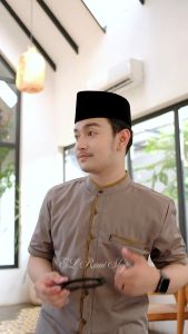 Baju Koko Pria Dewasa Lengan Pendek Motif Shaka Elrumi Bahan Katun Toyobo Model Kurta Pria