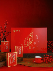 WUYIXING | Chinese Red Koi Tea Gift Box Premium Solid Wood Top-grade Oolong Tea 128g