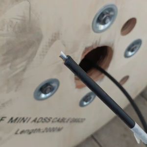 Mini ADSS 24 Core 2 Tube / KU 24Core Mini ADSS Kabel Mini ADSS 12C Span 100 G652D JURAGAN FO