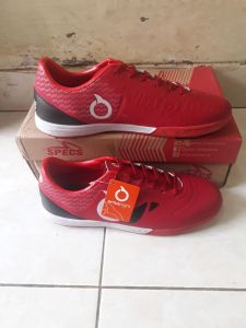 SEPATU SEPAK BOLA FUTSAL DEWASA SEPATU ORTUS BAGUS TIDAK LICIN ANTI SLIP