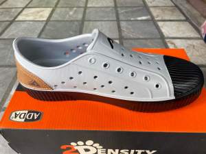 รองเท้าAddaลำลองแบบสวมไม่มีเชือกผูกพร้อมส่ง