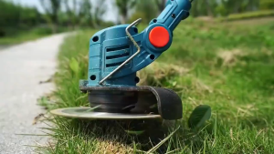MAKITA Electric Grass Cutter Cordless Lawn Mower Portable Garden Trimmer Rechargeable Battery 168V