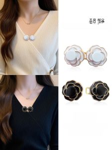 เข็มกลัดดอกชาติชายา สำหรับผู้หญิง เข็มกลัดแบบมองไม่เห็น กระดุมปิดหน้าอก เข็มกลัดกระดุมเอวยางยืด หัวเข็มกลัดแบบปรับได้