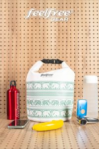 กระเป๋ากันน้ำ ถุงกันน้ำ ลายช้าง ขนาด 3 ลิตร FEELFREE DRY TUBE CHANG 3L