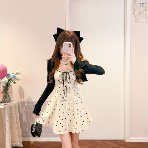 Gentle Waist-Hugging Sleeveless Dress
