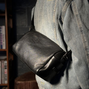 กระเป๋าผู้ชายหนังแท้แนววินเทจกระเป๋าสะพายไหล่สะพายข้างกระเป๋าเป้ใบเล็กลำลองกระเป๋าใส่หมอนหนังวัวฟอกฝาดสีขัดด้วยมือ