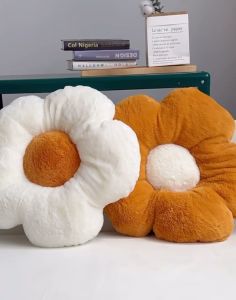 【Ready Stock】 Ins Sunflower Pillow Nordic Style Flower Cushion Poached Egg Home Sofa Cushion Decorative Ornament| 太阳花坐垫