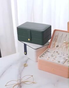 กล่องเก็บเครื่องประดับสองชั้นทันสมัย สไตล์หรู พกพาสะดวก