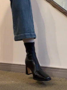 Giày Bốt Martin Cổ Điển Cổ Điển Của Pháp Nữ Đầu Vuông Cao Gót Co Giãn Giày Bốt Ngắn Gót Dày Thời Trang Sành Điệu Mùa Thu Mùa Đông Giày