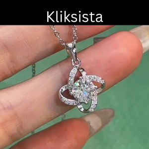 Kalung Fashion Korea Titanium Anti Luntur dan Karat Simple Elegan Necklace Clover XL 16