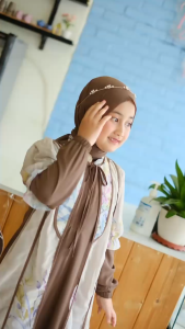 KyraStore.id – Anum Series | Gamis Anak Prempuan Syar’i 4-12 Tahun set Pashmina Instan