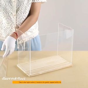 (พร้อมส่ง)กล่องโชว์โมเดล ตู้โชว์ตุ๊กตา กล่องโมเดล กล่องอะคริลิคใส 360 องศากันคราบน้ำ การจัดเก็บสองทาง บันไดที่ต้องการ