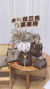 2026 Classic Luxury Tote Bag For Women Designer Fashion Handbag Large Capacity Travel Bag Commuting Bag