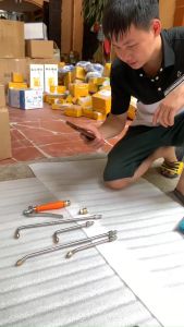 Tay Bóp Xịt Rửa Vệ Sinh Máy Lạnh - Điều Hòa . Có Gắn Khớp Nối 1/4