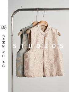 New Chinese Style Unique Beautiful Embroidered Texture Vest Retro Feel Spring Autumn Womens Top Flocking Floral Design