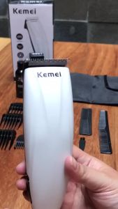 Alat Cukur Rambut Elektrik Kemei Original / Hair Clipper Mesin Cukur Rambut Jenggot Kumis / Pemotong Rambut Listrik / Alat Pencukur Kumis