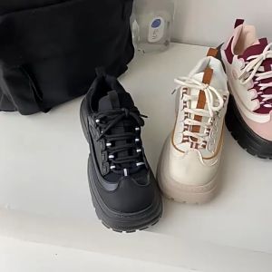 GRATIS BOX Sepatu Docmart Wanita Boots Tinggi Korean Style Shoes Fashion Trendy Terbaru   - 0310