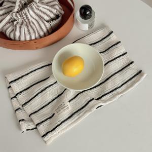 Simple Modern Polyester Dining Table Mat Coffee Home Decorative Stripe Pattern Dining Table Cloth Polyester Fiber Dinner Napkin