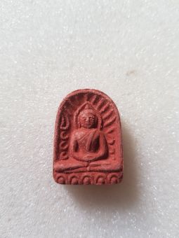 รูปจากผู้ขายบน Lazada: พระซุ้มกอเนื้อผงพุทธคุณสีหมาก ขายยกถุง ถุงละ 100 องค์ 225 บาท ตั้งราคา ฿225