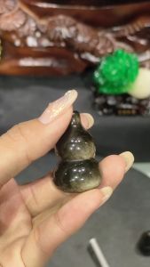 💯Natural Obsiaian HULU with HIGH grade make from brazil 🇲🇾ready stock天然高等黑曜石葫芦 双面金光金眼 招财、辟邪化煞 平均高(Height): 3.8cm 宽(Width): 2.1-2.4cm 重(Weight): 40g
