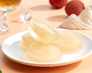 Crystal mooncake with lychee flavor and bursting fruit mooncake 240g 480g 720g   水晶月饼荔枝味