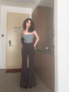 French Vintage Knitted Slim Fit Strap Vest Summer New Women Design Sensation Sleeveless Versatile Top Polyester Fiber