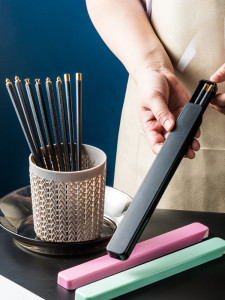 Portable Single Chopsticks Set Student Personal Use Alloy Chopsticks Storage Box Dining Utensils Retro Style Food Grade Plastic