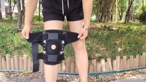 Pain Relief Adjustable Hinged Neoprene Knee Brace Knee Support Protection for Fitness & Sports Comfortable & Breathable