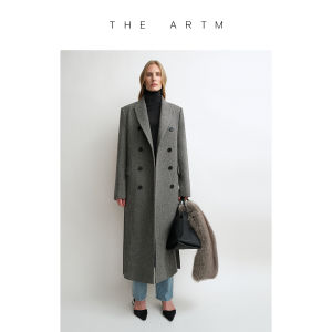 Classic Peak Lapel Wool Straight Overcoat
