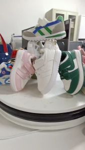 🔥จัดส่งจากคลังสินค้าในประเทศไทย🔥รองเท้ากีฬาเด็ก รองเท้าผ้าใบเด็กผู้ชาย นุ่มสบาย ระบายอากาศได