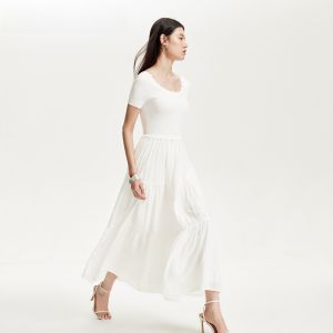 Vero Moda Knitted Dress Wave round Neck Splicing Elegant Long Dress Spring 2025 Casual Style Standard Fit A-Line Skirt
