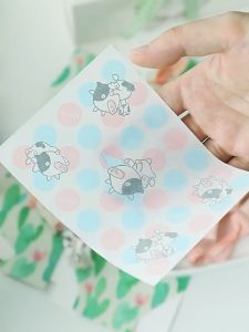 [ISI 10 PCS] Kertas Pembungkus Permen Coklat Nougat | Pembungkus Permen Kantong Motif Lucu Anti Minyak | Paper Candy Wrapper Coklat Dodol Dadu\\n\\n Apa Itu Kertas Pembungkus Permen Coklat?\\n\\nKertas pembungkus permen coklat adalah bahan khusus yang dirancang untuk membungkus permen coklat atau nougat dalam berbagai bentuk dan ukuran. Kertas ini biasanya memiliki lapisan pelindung anti minyak untuk melindungi permen dari lelehan coklat dan menjaga rasa serta tekstur permen tetap segar. Kertas pembungkus permen coklat juga tersedia dalam berbagai motif lucu yang menarik, sehingga dapat meningkatkan daya tarik visual dari permen tersebut.\\n\\n Keunggulan Kertas Pembungkus Permen Coklat\\n\\nKertas pembungkus permen coklat memiliki beberapa keunggulan, di antaranya:\\n\\n- **Anti Minyak**: Lapisan pelindung anti minyak pada kertas pembungkus permen coklat mencegah lelehan coklat merembes dan mengotori kemasan.\\n- **Motif Lucu**: Kertas pembungkus permen coklat tersedia dalam berbagai motif lucu yang menarik, sehingga dapat meningkatkan daya tarik visual dari permen tersebut.\\n- **Praktis**: Kertas pembungkus permen coklat mudah digunakan dan tidak memerlukan alat khusus untuk membungkus permen.\\n\\n Cara Menggunakan Kertas Pembungkus Permen Coklat\\n\\nBerikut adalah langkah-langkah menggunakan kertas pembungkus permen coklat:\\n\\n1. Siapkan permen coklat atau nougat yang akan dibungkus.\\n2. Potong kertas pembungkus permen coklat sesuai ukuran permen.\\n3. Tempelkan lapisan pelindung anti minyak pada sisi dalam kertas pembungkus permen coklat.\\n4. Masukkan permen coklat atau nougat ke dalam kertas pembungkus permen coklat.\\n5. Tutup kertas pembungkus permen coklat dan rapatkan.\\n\\n Manfaat Kemasan Permen Kantong Motif Lucu Anti Minyak\\n\\nKemasan permen kantong motif lucu anti minyak memiliki beberapa manfaat, di antaranya:\\n\\n- **Menjaga Kualitas Permen**: Lapisan pelindung anti minyak pada kemasan permen kantong mencegah lelehan coklat merembes dan mengotori kemasan, sehingga menjaga kualitas permen tetap segar.\\n- **Meningkatkan Daya Tarik Visual**: Motif lucu pada kemasan permen kantong menarik perhatian konsumen dan meningkatkan daya tarik visual dari permen tersebut.\\n- **Praktis**: Kemasan permen kantong motif lucu anti minyak mudah digunakan dan tidak memerlukan alat khusus untuk membungkus permen.\\n\\n Mengapa Kemasan Permen Anti Minyak Penting?\\n\\nKemasan permen anti minyak penting karena dapat melindungi permen dari lelehan coklat dan menjaga rasa serta tekstur permen tetap segar. Selain itu, kemasan permen anti minyak juga dapat meningkatkan daya tarik visual dari permen tersebut dan membuat permen lebih menarik bagi konsumen.\\n\\n Cara Memilih Kemasan Permen yang Tepat\\n\\nBerikut adalah beberapa tips memilih kemasan permen yang tepat:\\n\\n- **Pilih Kemasan yang Sesuai Ukuran Permen**: Pastikan kemasan permen sesuai ukuran permen agar permen tidak rusak atau terjepit saat dibungkus.\\n- **Pilih Kemasan yang Praktis**: Pilih kemasan permen yang mudah digunakan dan tidak memerlukan alat khusus untuk membungkus permen.\\n- **Pilih Kemasan yang Menarik**: Pilih kemasan permen dengan motif lucu atau unik yang menarik perhatian konsumen.\\n\\n Cara Membeli dan Menggunakan Paper Candy Wrapper Coklat Dodol Dadu\\n\\nBerikut adalah langkah-langkah membeli dan menggunakan paper candy wrapper coklat dodol dadu:\\n\\n Langkah-langkah Belanja Online untuk Paper Candy Wrapper Coklat Dodol Dadu\\n\\n1. Kunjungi website atau toko online yang menjual paper candy wrapper coklat dodol dadu.\\n2. Pilih paper candy wrapper coklat dodol dadu yang diinginkan.\\n3. Masukkan paper candy wrapper coklat dodol dadu ke dalam keranjang belanja.\\n4. Isi formulir pembayaran dan selesaikan transaksi.\\n5. Tunggu pengiriman paper candy wrapper coklat dodol dadu ke alamat yang telah ditentukan.\\n\\n Tips Menyimpan dan Merawat Paper Candy Wrapper Coklat Dodol Dadu\\n\\nBerikut adalah beberapa tips menyimpan dan merawat paper candy wrapper coklat dodol dadu:\\n\\n- **Simpan di Tempat yang Kering dan Aman**: Simpan paper candy wrapper coklat dodol dadu di tempat yang kering dan aman agar tidak rusak atau terjepit.\\n- **Jangan Biarkan Terkena Air**: Jangan biarkan paper candy wrapper coklat dodol dadu terkena air karena dapat merusak lapisan pelindung anti minyak pada kertas pembungkus permen coklat.\\n- **Gunakan Sesuai Petunjuk**: Gunakan paper candy wrapper coklat dodol dadu sesuai petunjuk yang tertera pada kemasan untuk mendapatkan hasil yang optimal.\\n\\n Kesimpulan\\n\\nPaper candy wrapper coklat dodol dadu adalah solusi praktis untuk membungkus permen coklat atau nougat dengan motif lucu dan anti minyak. Dengan menggunakan paper candy wrapper coklat dodol dadu, Anda dapat menjaga kualitas permen tetap segar dan meningkatkan daya tarik visual dari permen tersebut.\"\n}\n}