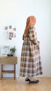 Ghaffa The Label Hanum Midi Dress Flanel Motif Kotak-kotak LD 110